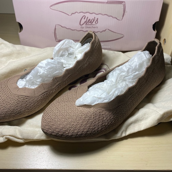 Cleo’s by Skechers, size 7.5 - Picture 3 of 9